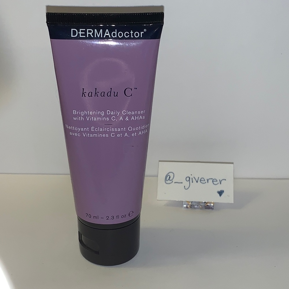 Dermadoctor Kakadu C Brightening Daily Cleanser